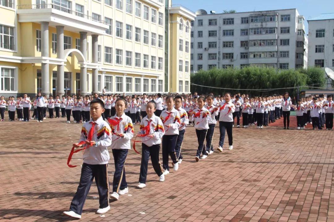 密山市小学迈向教育现代化的新篇章启动项目